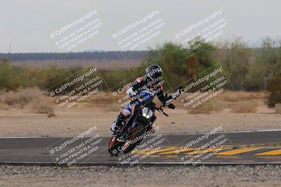 media/Sep-11-2022-SoCal Trackdays (Sun) [[81b7e951af]]/Turn 7 (1145am)/